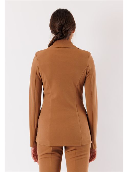 completo con giacca doppiopetto e pantalone a zampa AI25685 MESANGE | AI25685CAMMELLO